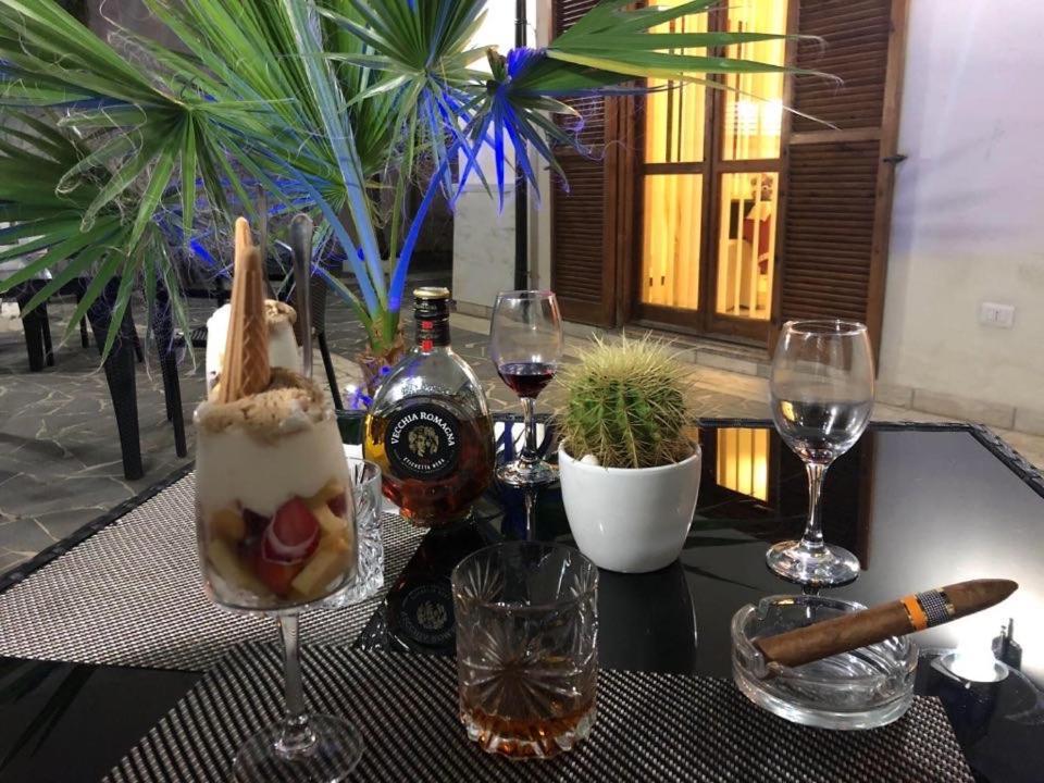 巴比里酒店 维博瓦伦蒂亚码头 外观 照片
